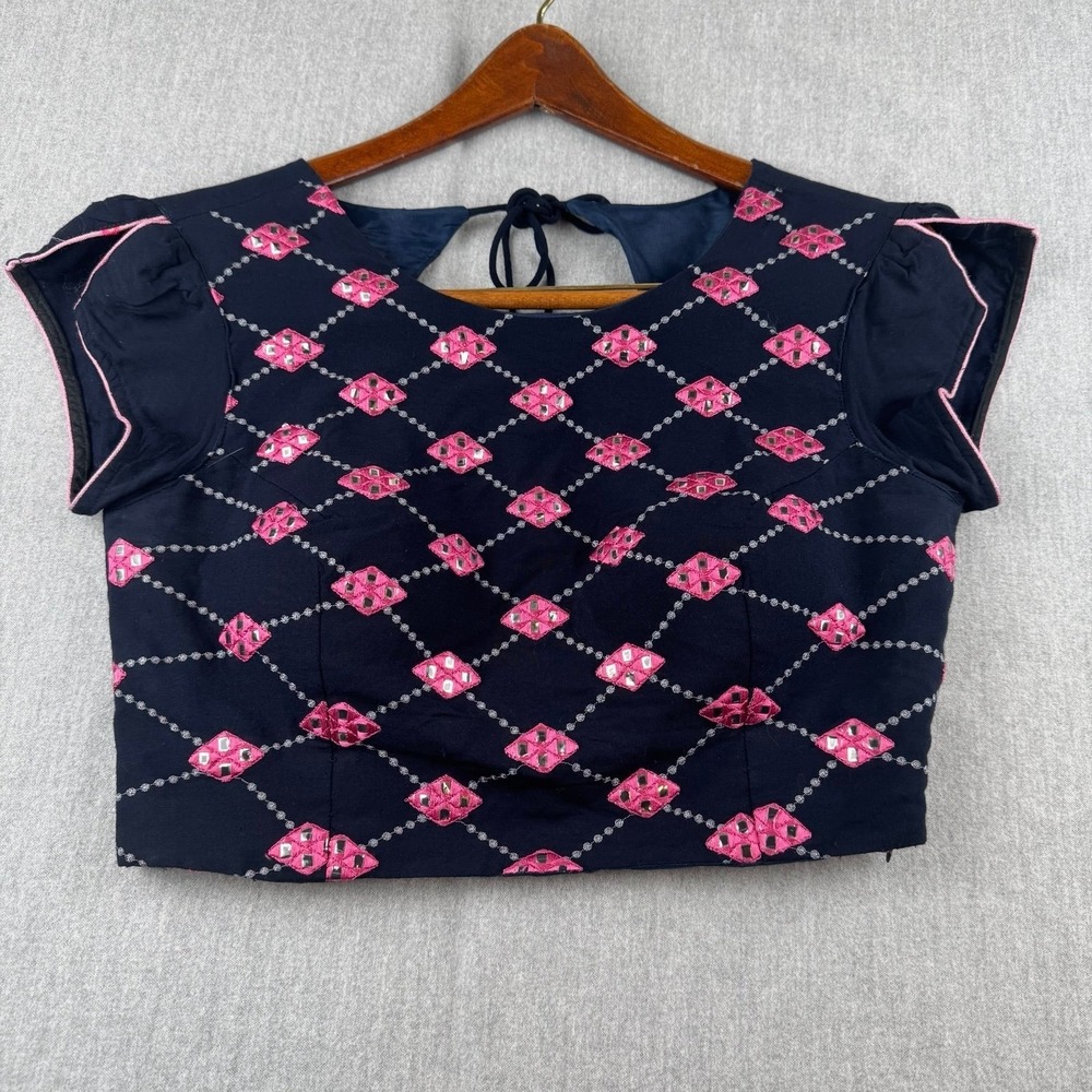 Woman's Neeru Kumar crop top M Sample piece